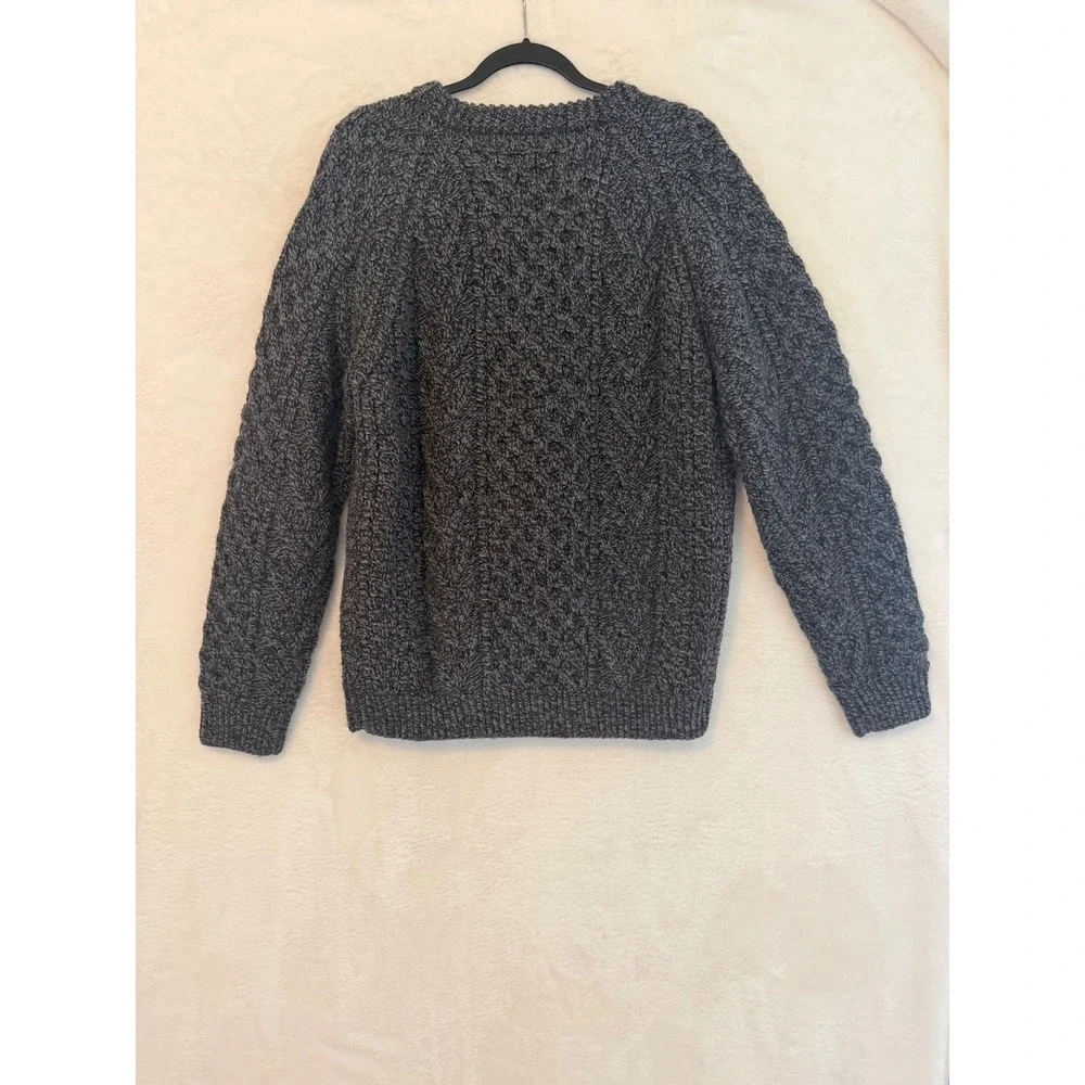 Carraig Donn Handknit Ireland Wool Sweater Mens Large Gray Aran Cable‎ Knit Crew